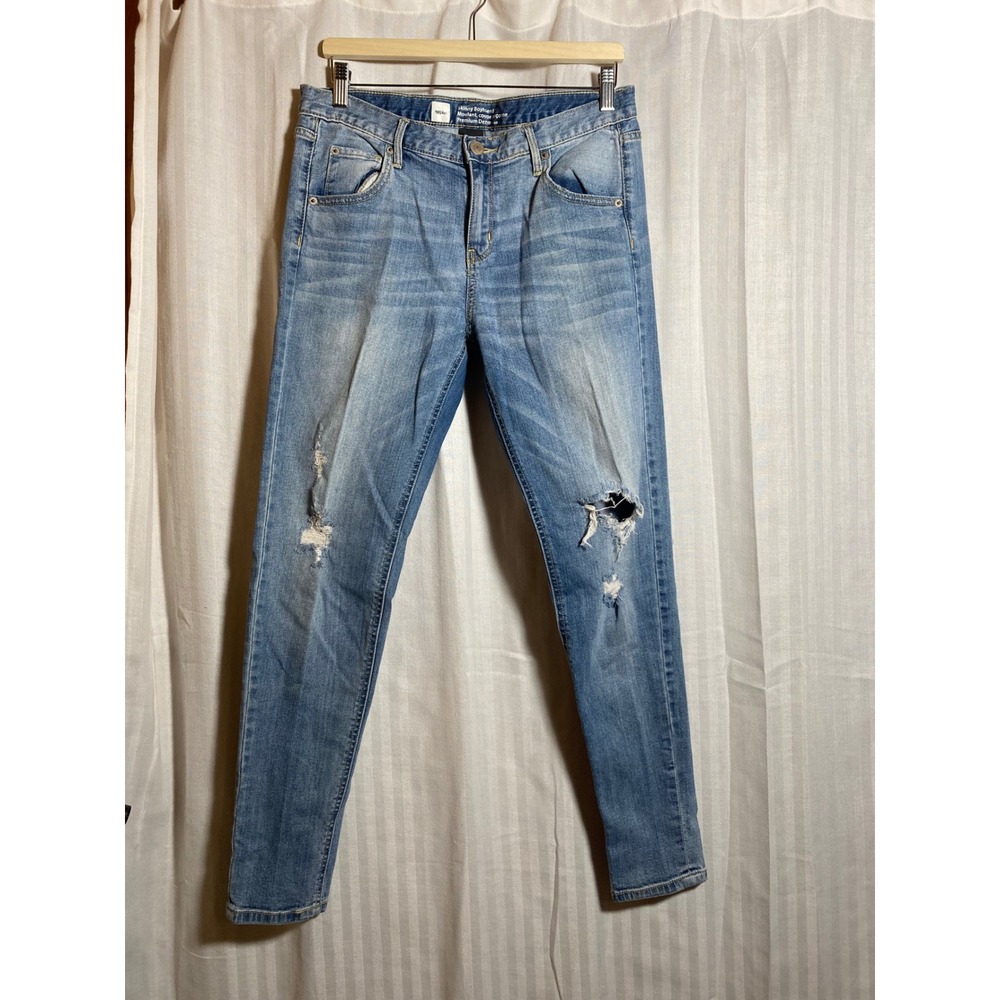 Mossimo Skinny Boyfriend Distressed Light Wash Jeans‎ Size 6